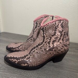 Allens Boots Genuine Snake Skin Western Zipper  Ankle Booties Womens Size 7 B